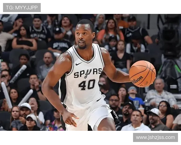 足球明星早当爹：他们的家庭生活与职业生涯如何平衡