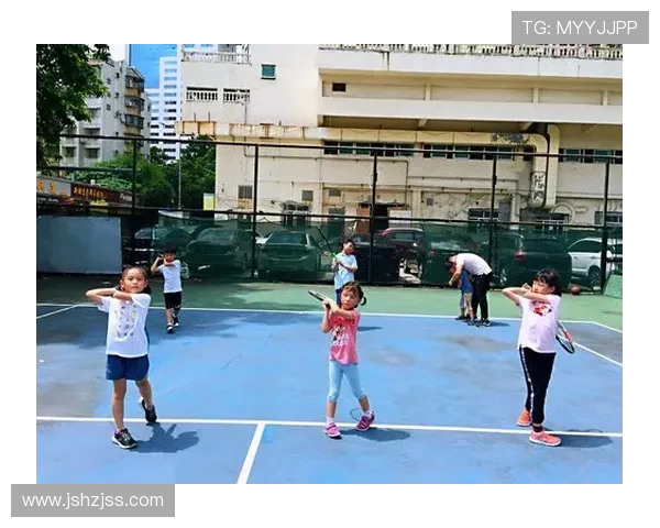 深圳网球队心理素质揭秘:如何在赛场上保持冷静与专注